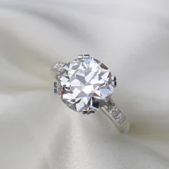 18ct White Gold Vintage Old Cut Diamond Solitaire Ring