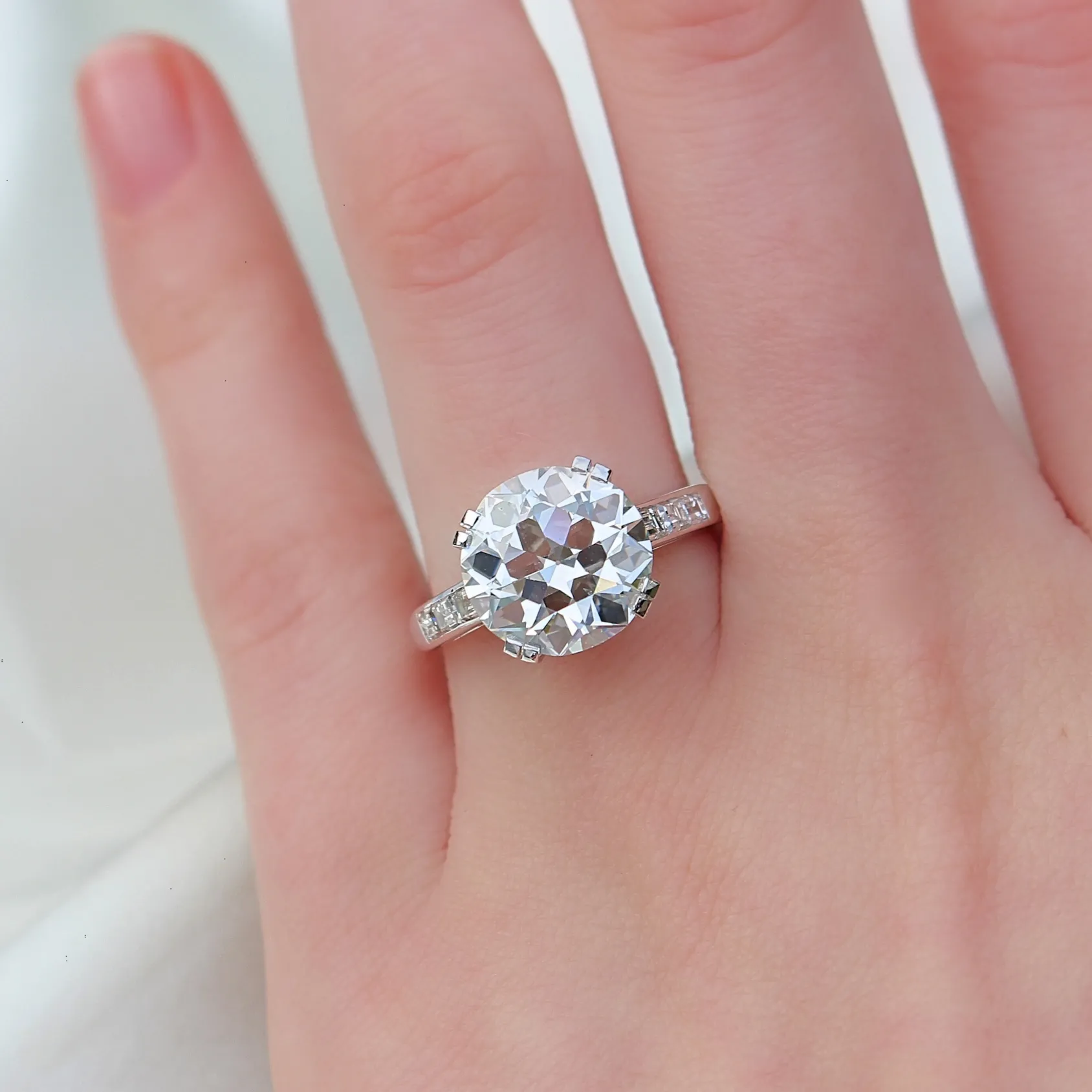 18ct White Gold Vintage Old Cut Diamond Solitaire Ring