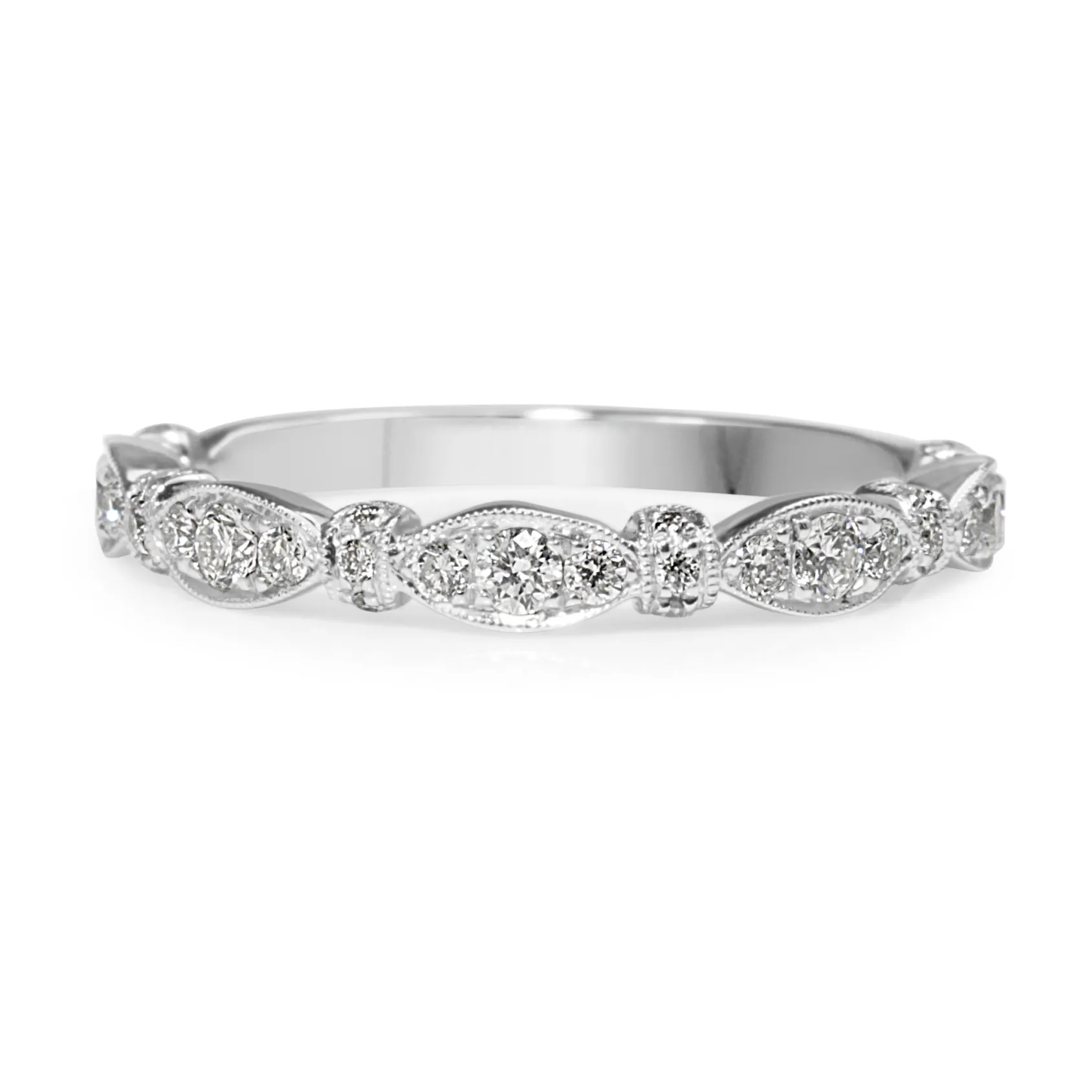 18ct White Gold Vintage Style Diamond Band