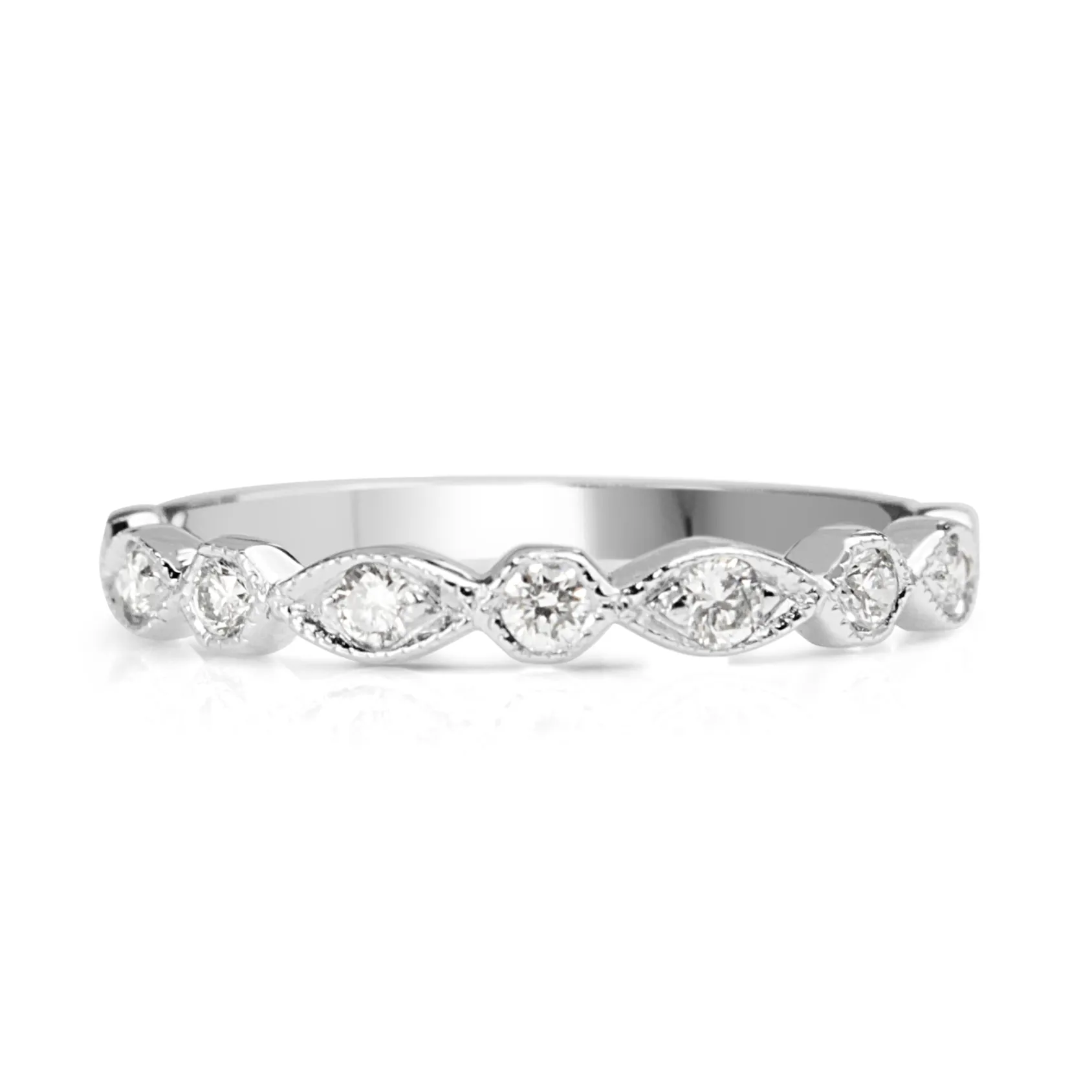 9ct White Gold Vintage Style Diamond Band