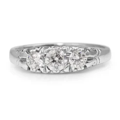 18ct White Gold Vintage Style 3 Stone Diamond Ring