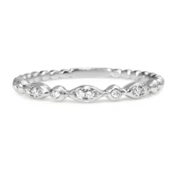 9ct White Gold Vintage Style Diamond Band