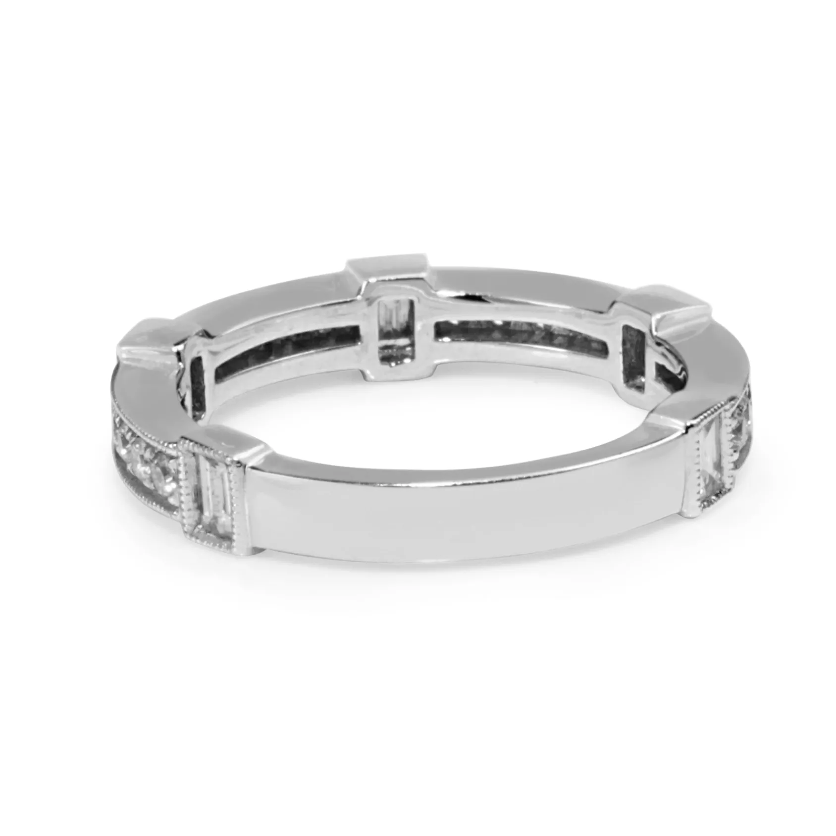 18ct White Gold Vintage Style Diamond Band