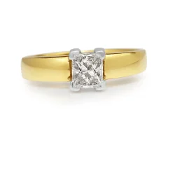 18ct Yellow and White Gold Princess Cut Diamond Solitaire