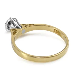 18ct Yellow and White Gold Fine Vintage Solitaire Ring