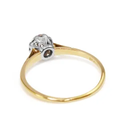 18ct Yellow and White Gold Diamond Solitaire Ring