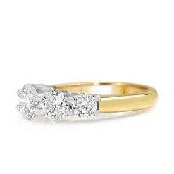 18ct Yellow and White Gold Graduated 5 Stone Diamond Ring