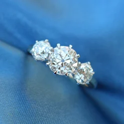 18ct Yellow and White Gold Victorian Style Old Cut Diamond 3 Stone Ring