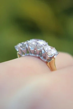 18ct Yellow and White Gold 3 Stone Diamond Ring