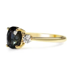 18ct Yellow Gold 2.03 Purple/Blue Sapphire and Diamond 3 Stone Ring