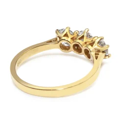 18ct Yellow Gold 3 Stone Antique Style Diamond Ring