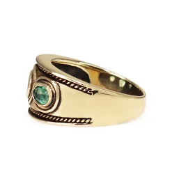 9ct Yellow Gold 3 Stone Emerald Vintage Style Ring