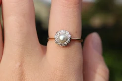 18ct Yellow Gold and Silver Topped Antique Pearl and Diamond Daisy Ring