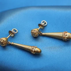 15ct Yellow Gold Antique Baton Style Earrings