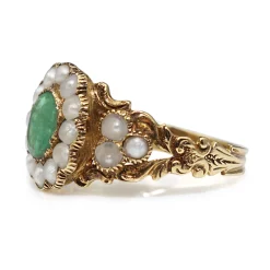 15ct Yellow Gold Antique Emerald and Pearl Daisy Ring