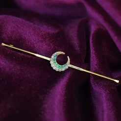 18ct Yellow Gold Antique Emerald and Old Cut Diamond Crescent Brooch