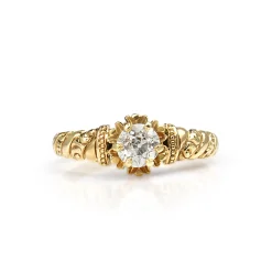 14ct Yellow Gold Antique Etched Solitaire Ring