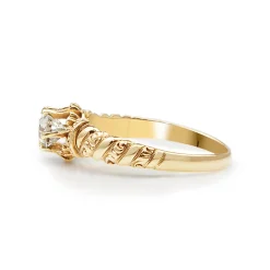 14ct Yellow Gold Antique Etched Solitaire Ring