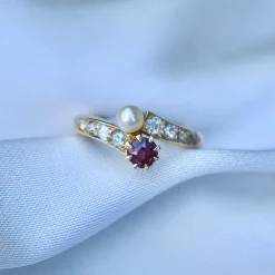 18ct Yellow Gold Antique Ruby, Pearl and Old Cut Diamond Moi et Toi Ring