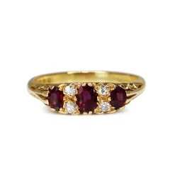 18ct Yellow Gold Antique Style Ruby and Diamond 3 Stone Old Cut Diamond Ring