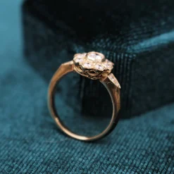 18ct Yellow Gold Antique Style Diamond Daisy Cluster Ring