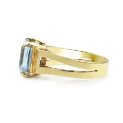 14ct Yellow Gold Aquamarine Solitaire Ring