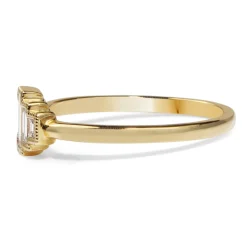 18ct Yellow Gold Baguette Diamond 5 Stone Ring