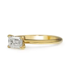 18ct Yellow Gold East West Emerald Cut Diamond Ring