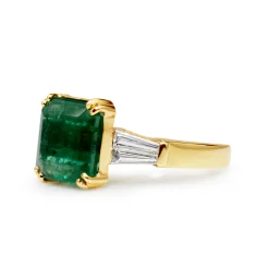14ct Yellow Gold Emerald and Diamond Ring