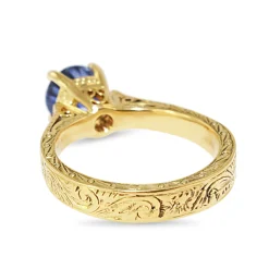 18ct Yellow Gold Engraved Sapphire Solitaire Ring