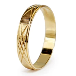 18ct Yellow Gold Engraved Vintage Wedding Band