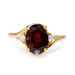 18ct Yellow Gold Garnet and Diamond Ring
