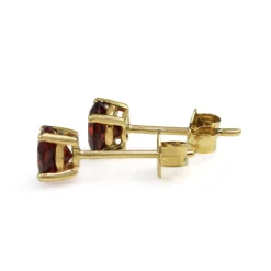 9ct Yellow Gold Garnet Stud Earrings