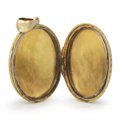18ct Yellow Gold Large Engraved Locket