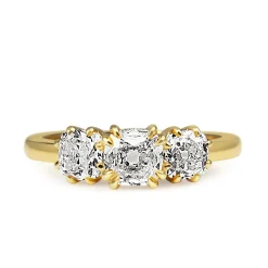 18ct Yellow Gold Old Cut Diamond 3 Stone Diamond Ring