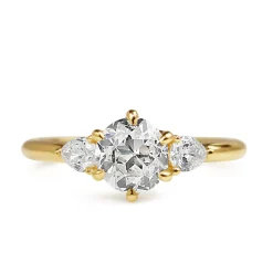 18ct Yellow Gold Old Cut Diamond 3 Stone Ring