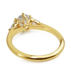 18ct Yellow Gold Old Cut Diamond 3 Stone Ring