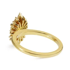 18ct Yellow Gold Oval Diamond Starburst Ring
