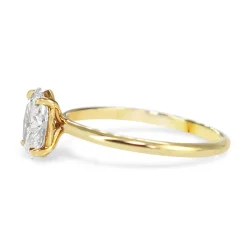 18ct Yellow Gold Oval Solitaire Diamond Ring
