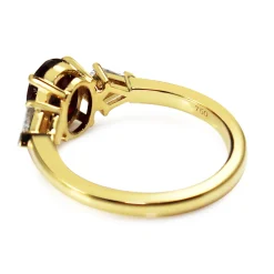 18ct Yellow Gold Ruby and Kite Diamond 3 Stone Ring