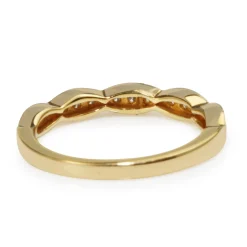 18ct Yellow Gold Scalloped Edge Diamond Band