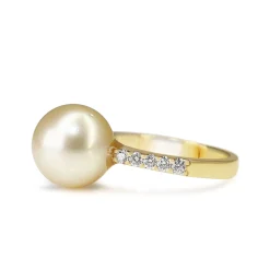 18ct Yellow Gold South Sea 10.5mm Pearl and Diamond Ring