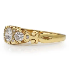 18ct Yellow Gold Vintage 3 Stone Diamond Ring