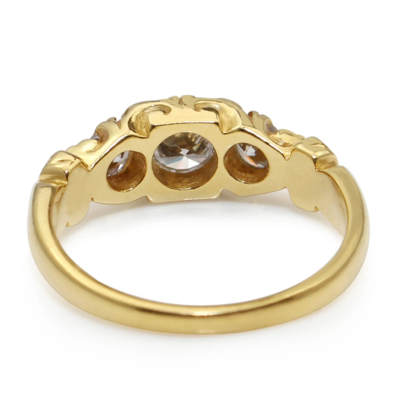 18ct Yellow Gold Vintage 3 Stone Diamond Ring