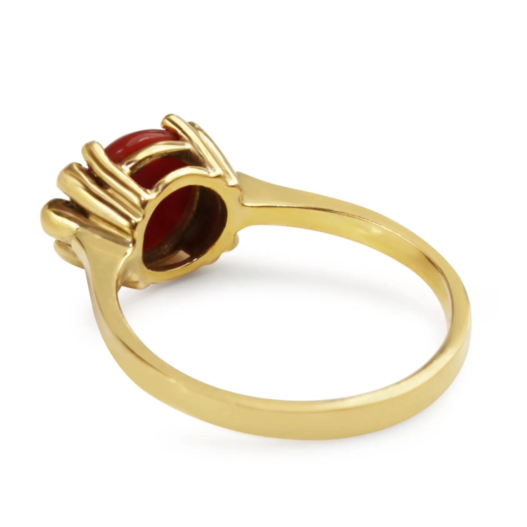 9ct Yellow Gold Vintage Coral Ring