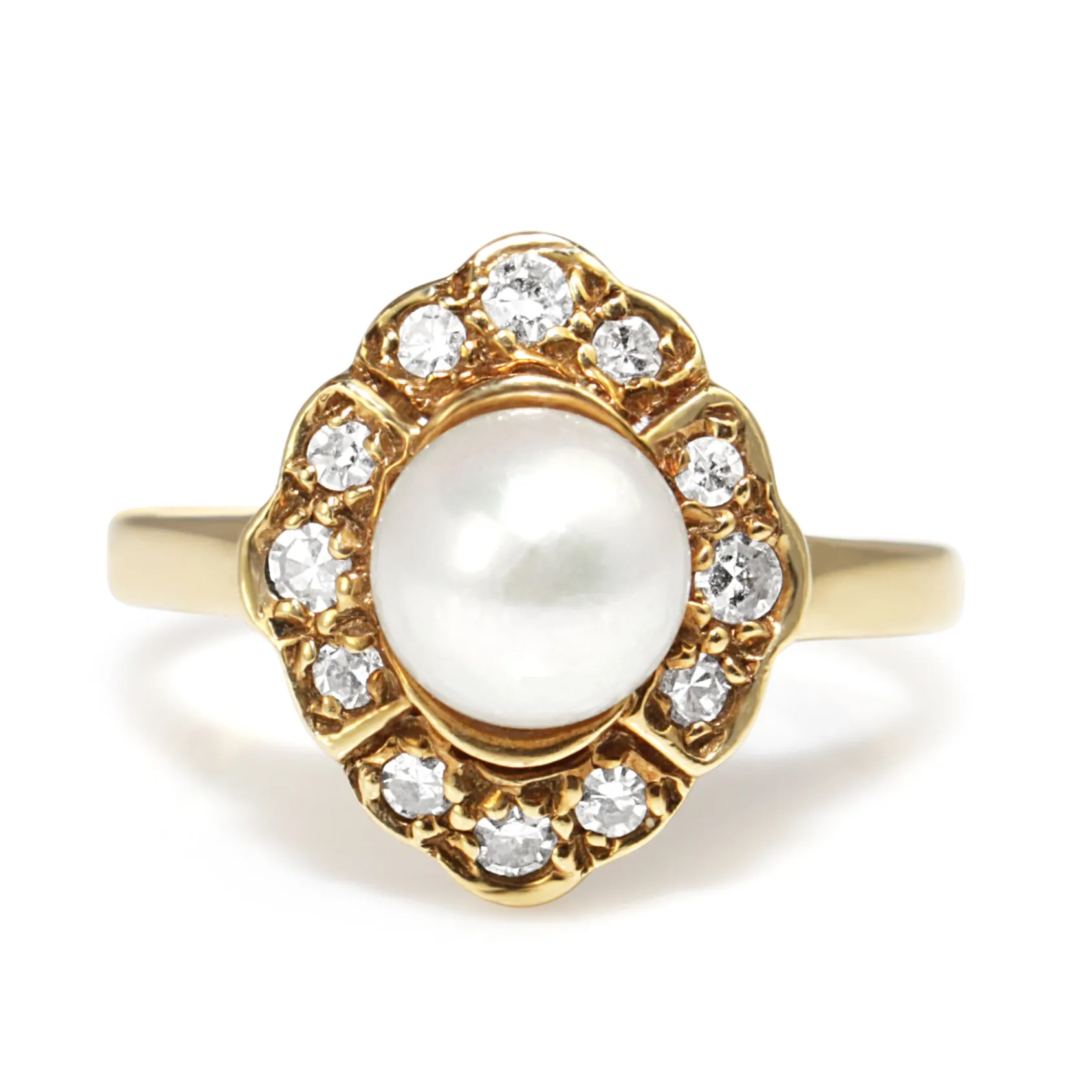 14ct Yellow Gold Vintage Cultured Pearl and Diamond Halo Ring