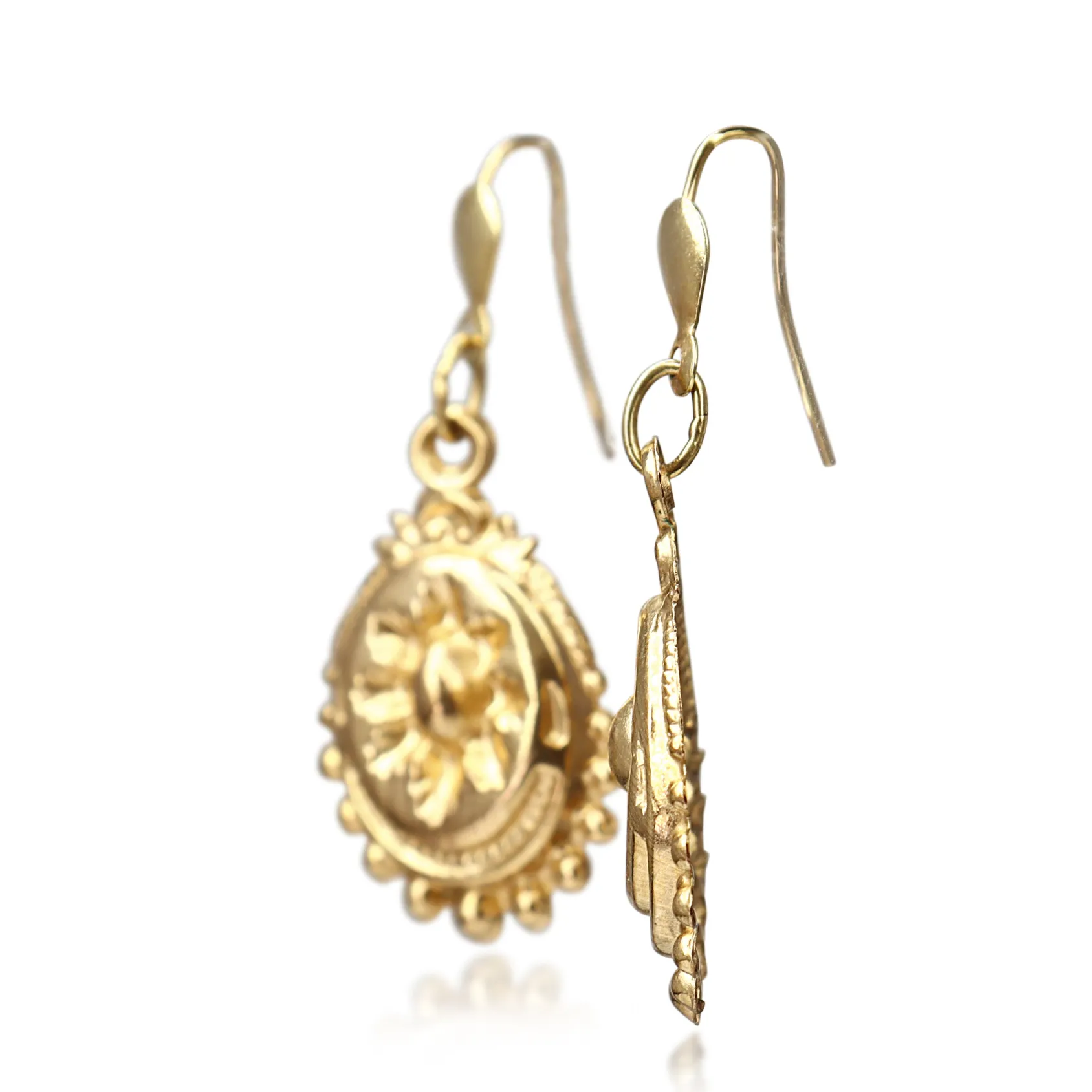 9ct Yellow Gold Vintage Engraved Earrings