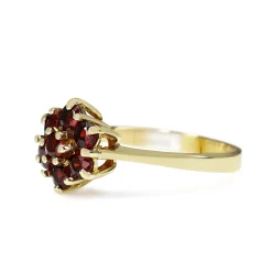 9ct Yellow Gold Vintage Garnet Cluster Ring