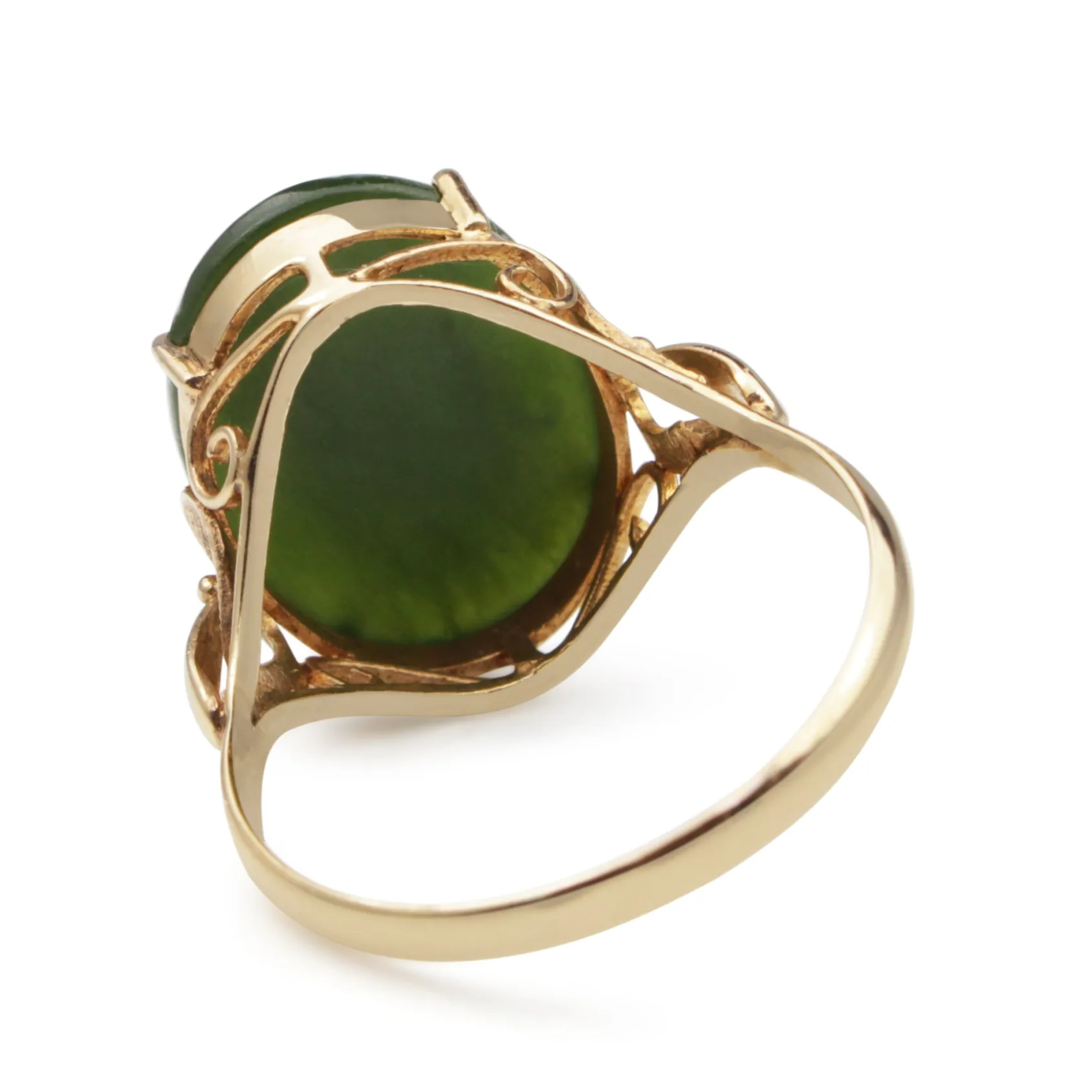 14ct Yellow Gold Vintage Jade Ring