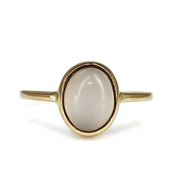 9ct Yellow Gold Vintage Moonstone Ring